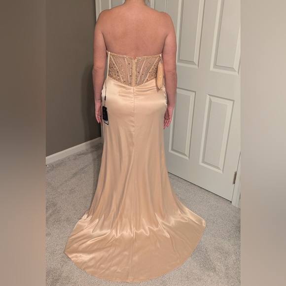 NEW  FORMAL SLEEVELESS SHEATH STRAPLESS DRESS EMBROIDERED WITH SEQUINS NX F1466 - Picture 12 of 14